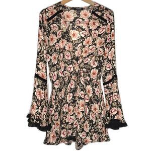 HOMMAGE from LA Long Bell Sleeve Floral Romper Size Medium